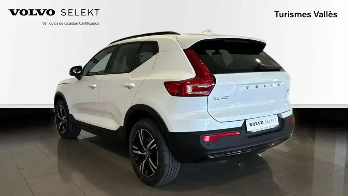 Brugt Volvo XC40 Plus 2025 Hvid SUV