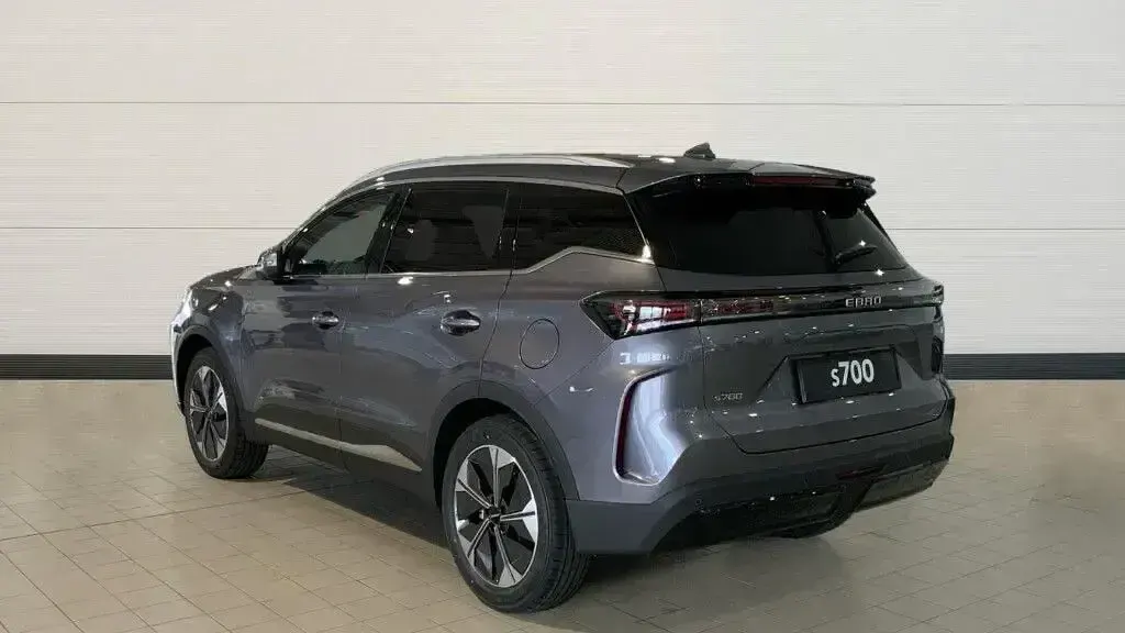 Nuevo Ebro s700 Luxury 147 CV (108 kW) 2025 Gris SUV