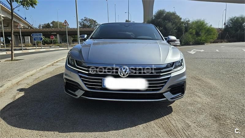 Usado VW Arteon R-line 239 CV (175 kW) 2017 Gris / plata Utilitario