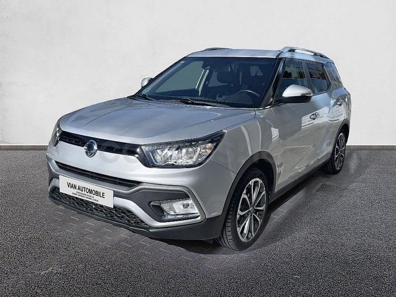 Usado Ssangyong (KGM) XLV 128 CV (94 kW) 2019 Beige SUV