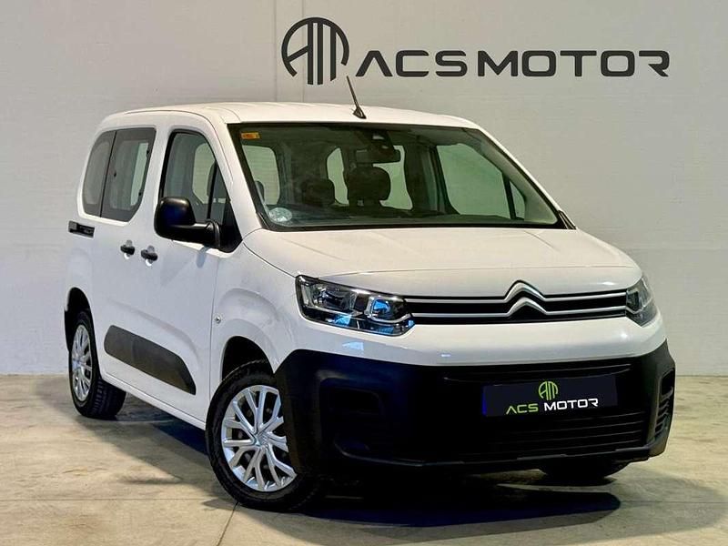 Usado Citroën Berlingo Live 102 CV (75 kW) 2021 Blanco Monovolumen