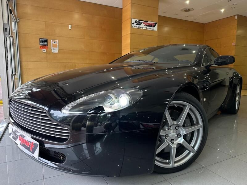 Negro Usado 2007 Aston Martin V8 Vantage Coupe | 44.900 € - Imagen 1/4