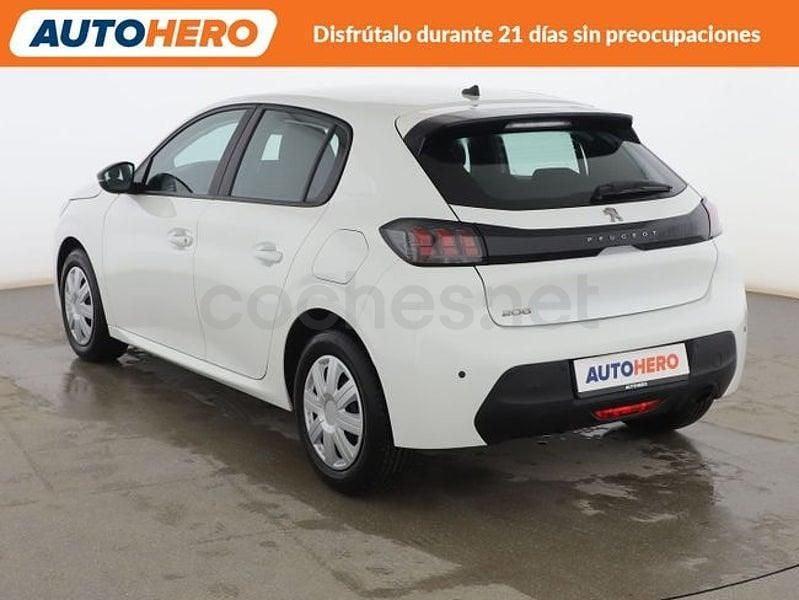 Usado Peugeot 208 Active 102 CV (75 kW) 2023 Blanco Utilitario
