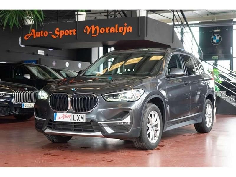 Gris Usado 2022 BMW X1 Sport Line SUV | 22.900 € (Super precio) - Imagen 1/4