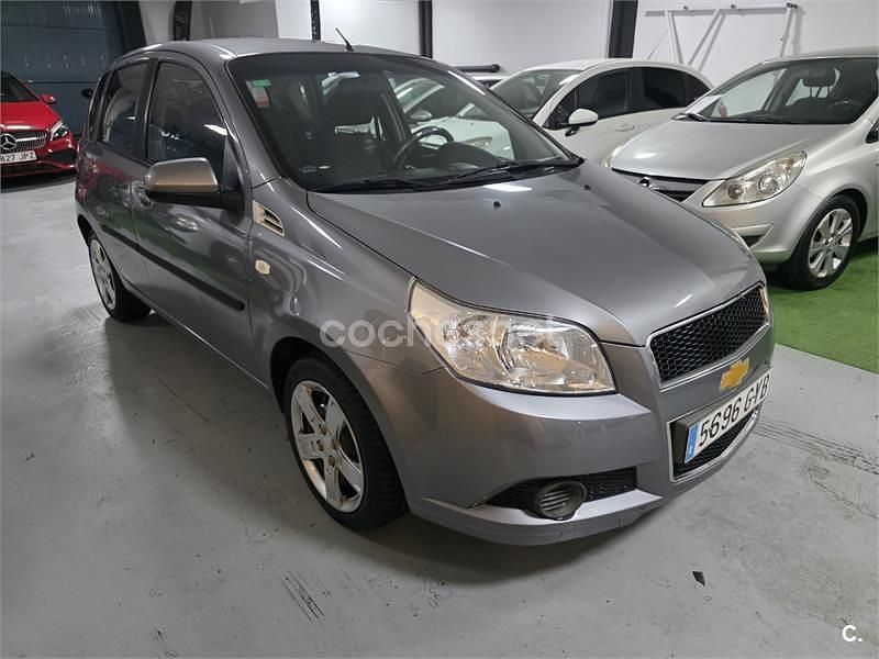 Gris / plata Usado 2010 Chevrolet Aveo LS Berlina | 3990 € (Precio justo) - Imagen 1/4
