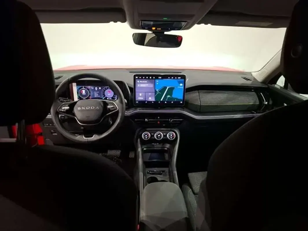 Usado Skoda Kodiaq Selection 204 CV (150 kW) 2025 Rojo SUV