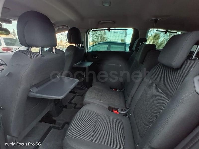 Usado Peugeot 5008 Active 120 CV (88 kW) 2016 Blanco Monovolumen