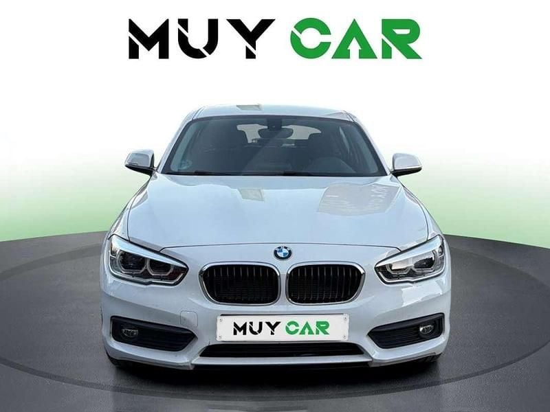 Begagnad BMW 116 116 HK (85 kW) 2018 Vit Halvkombi