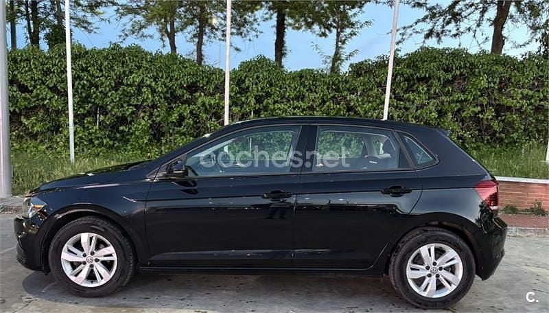 Usado VW Polo Advance 95 CV (69 kW) 2020 Negro Utilitario