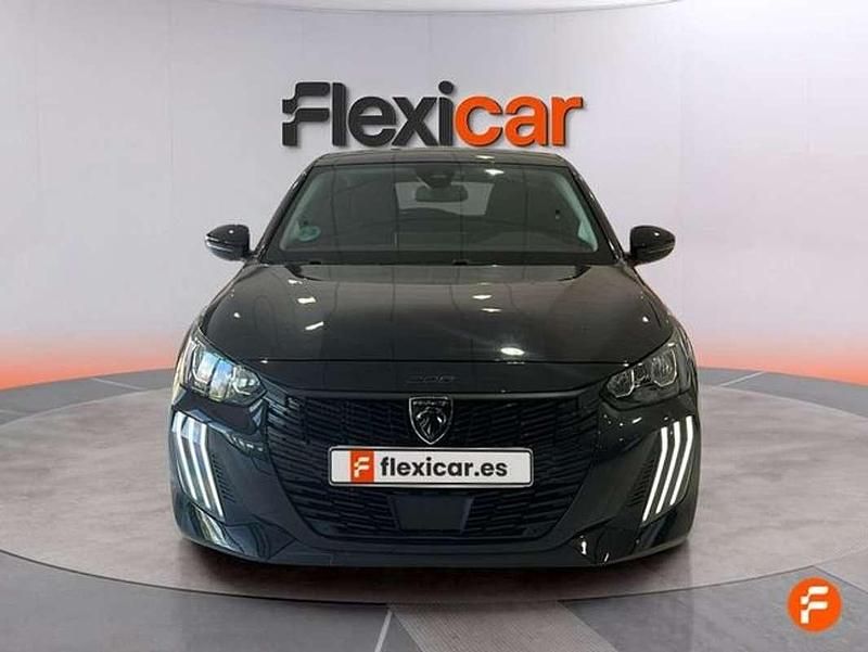 Usado Peugeot 208 Allure 101 CV (74 kW) 2025 Negro Utilitario