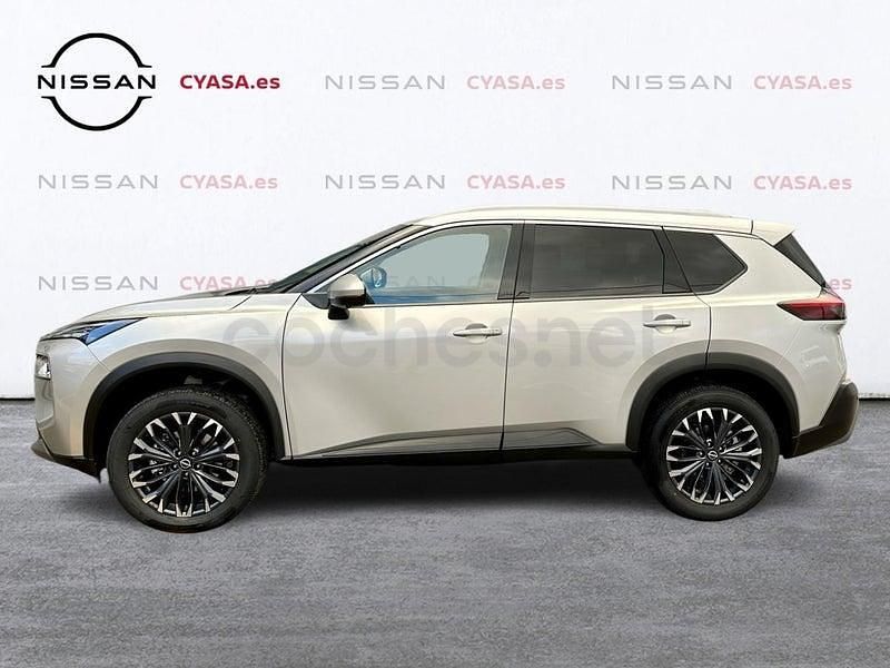 Nuevo Nissan X-Trail N-Connecta 163 CV (119 kW) 2025 Gris / plata SUV