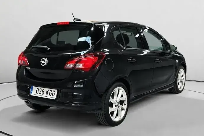 Usado Opel Corsa Selective 90 CV (66 kW) 2017 Utilitario