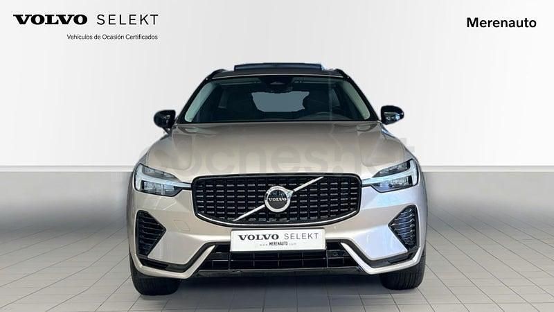 Usado Volvo XC60 Plus 350 CV (257 kW) 2025 Beige SUV