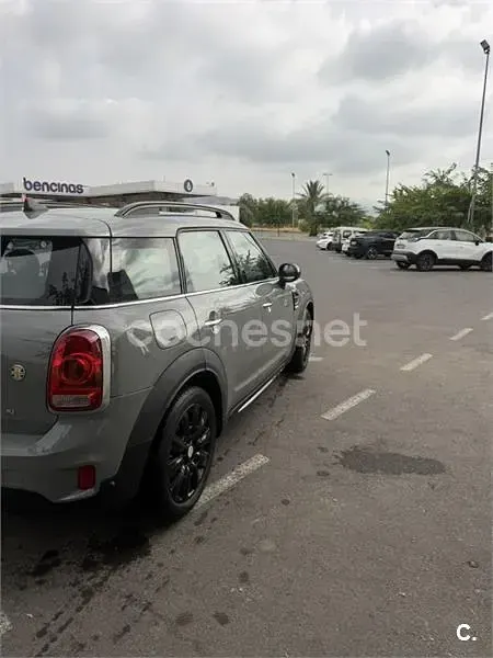 Usado Mini One Countryman 102 CV (75 kW) 2019 Marrón SUV
