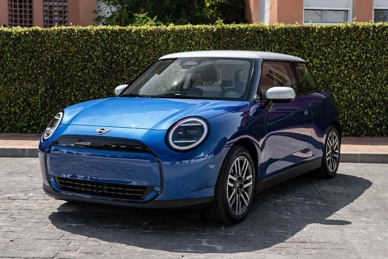 Nuevo Mini Cooper Classic 135 kW (184 CV) 2025 Azul Utilitario