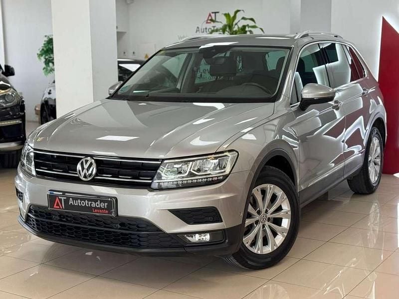 Usado VW Tiguan Advance 150 CV (110 kW) 2018 Plateado SUV