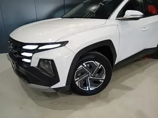Usado Hyundai Tucson 160 CV (117 kW) 2025 Blanco SUV