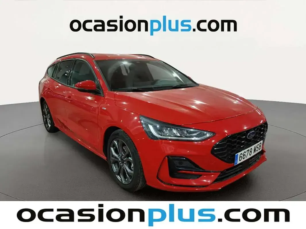 Usado Ford Focus ST-Line 155 CV (114 kW) 2024 Rojo Familiar
