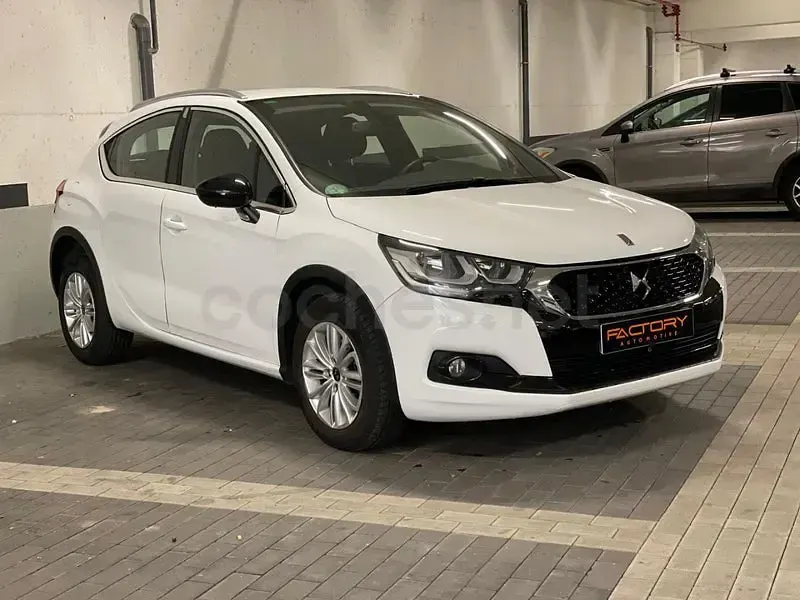 Usado DS Automobiles DS4 Crossback 120 CV (88 kW) 2018 Blanco SUV