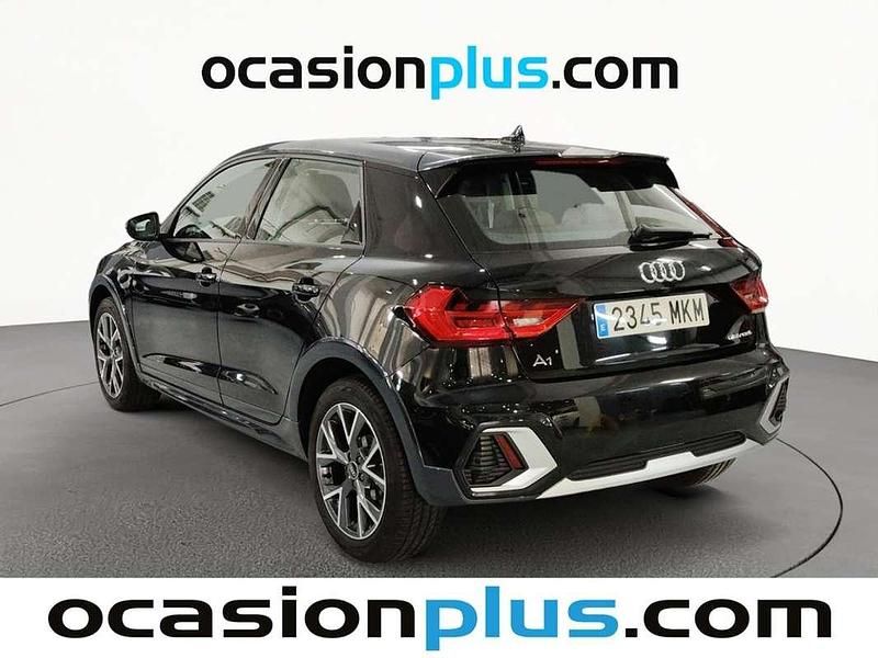 Usado Audi A1 110 CV (80 kW) 2023 Negro SUV