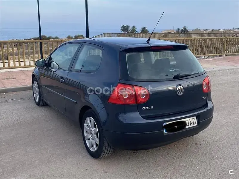 Usado VW Golf IV Sportline 105 CV (77 kW) 2006 Azul Berlina