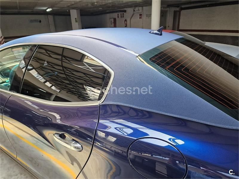 Usado Maserati Ghibli 350 CV (257 kW) 2015 Azul Berlina