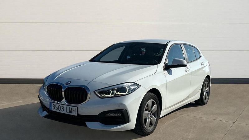 Usado BMW 118 136 CV (100 kW) 2021 Blanco Utilitario