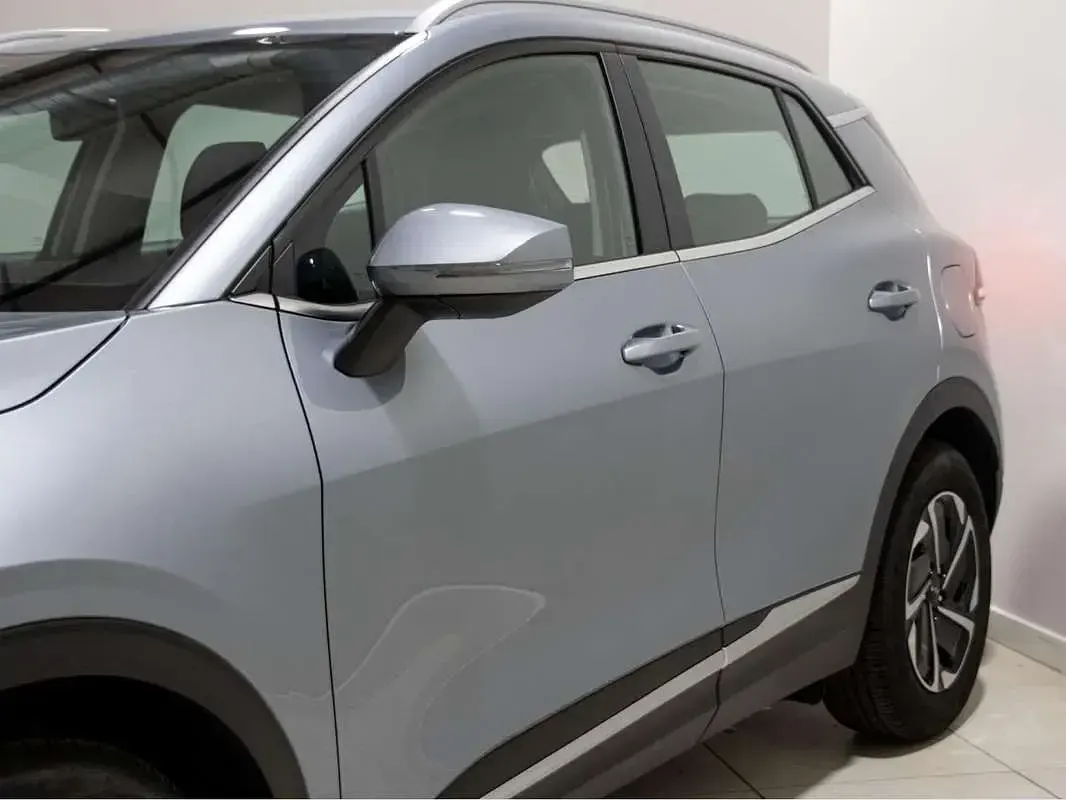 Usado Kia Sportage 150 CV (110 kW) 2022 Plateado SUV
