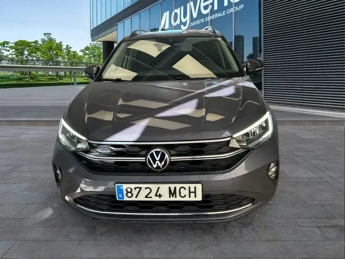 Usado VW Taigo Life 110 CV (80 kW) 2022 Gris SUV