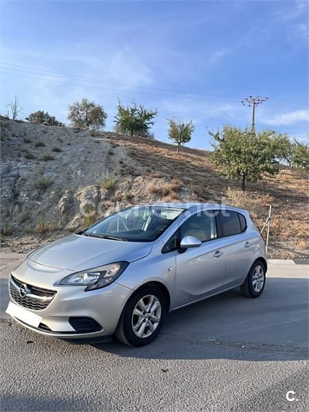 Gris / plata Usado 2017 Opel Corsa Color Edition Berlina | 6750 € (Precio justo) - Imagen 1/4