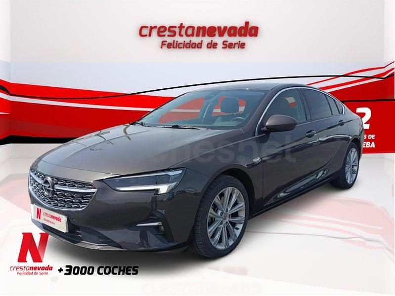 Usado Opel Insignia Business Elegance 174 CV (127 kW) 2021 Gris / plata Berlina