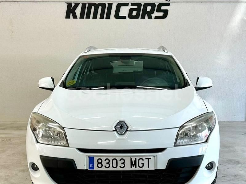 Usado Renault Mégane Dynamique 110 CV (80 kW) 2011 Blanco Berlina