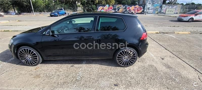 Negro Usado 2014 VW Golf VII Edition Berlina | 9950 € (Precio justo) - Imagen 1/4
