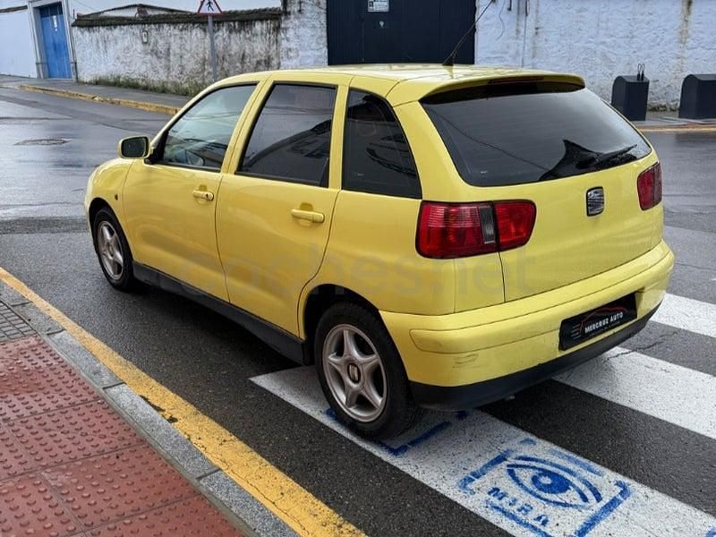 Usado Seat Ibiza Sport 110 HP (80 kW) 2002 Amarelo Citadino