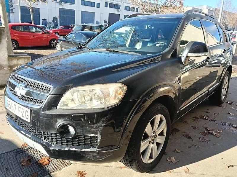 Usado Chevrolet Captiva LS 127 CV (93 kW) 2008 Negro SUV