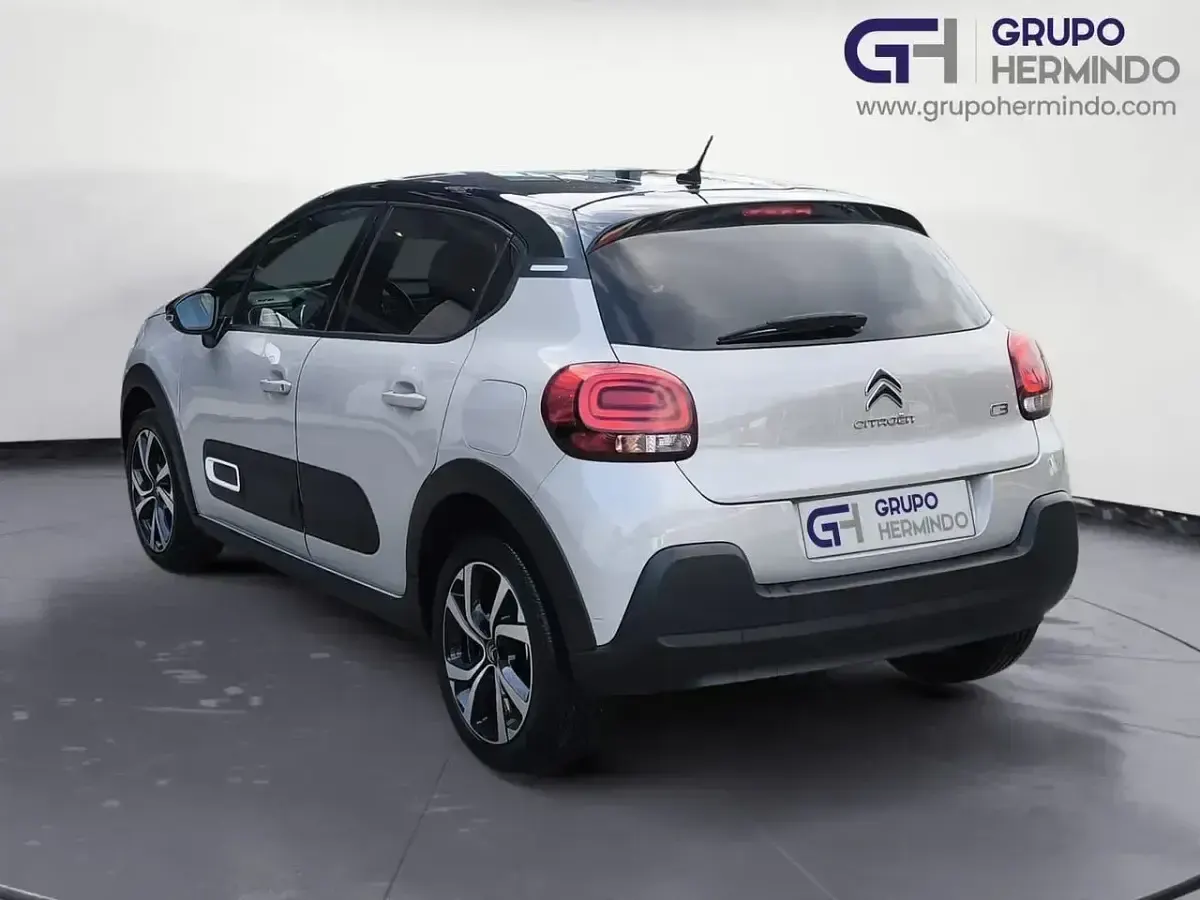 Usado Citroën C3 Shine 102 CV (75 kW) 2022 Beige Berlina