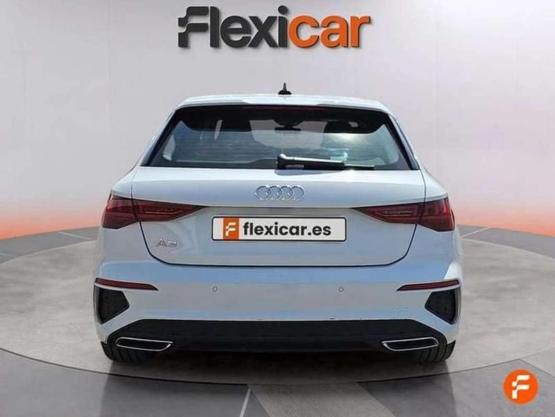 Usado Audi A3 Sportback 150 CV (110 kW) 2023 Blanco Utilitario