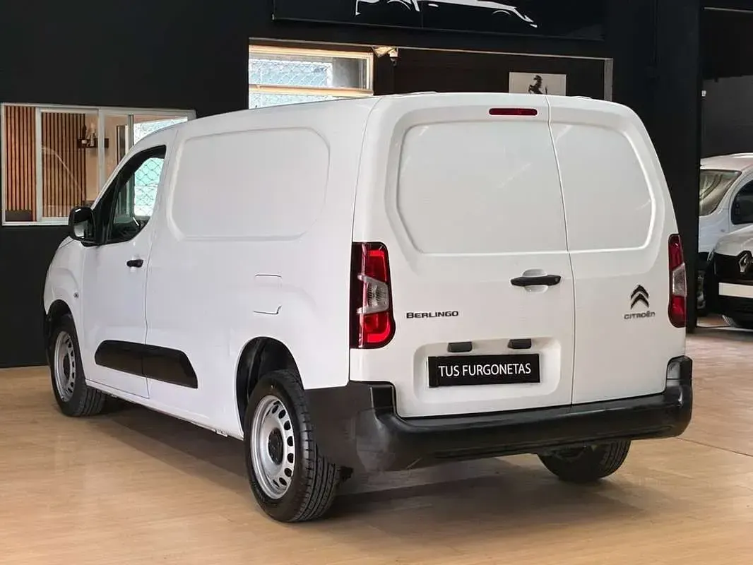 Usado Citroën Berlingo 102 CV (75 kW) 2020 Blanco Monovolumen