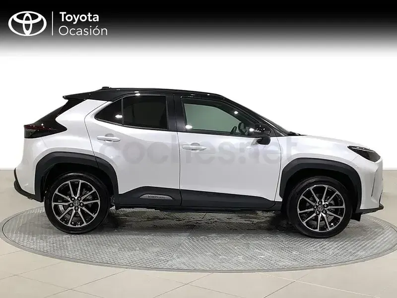 Usado Toyota Yaris Cross Sport 130 CV (95 kW) 2025 Blanco SUV