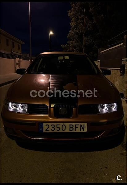 Naranja Usado 2001 Seat Leon Berlina | 1600 € (Buen precio) - Imagen 1/4