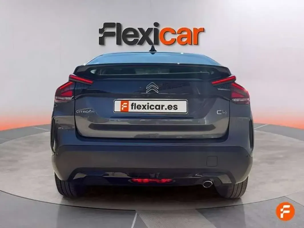 Usado Citroën C4 131 CV (96 kW) 2024 Gris SUV