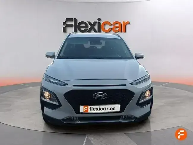 Usado Hyundai Kona 120 CV (88 kW) 2019 Blanco SUV
