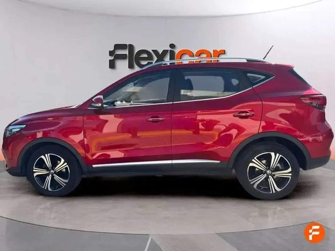 Usado MG ZS 106 CV (77 kW) 2023 Rojo SUV