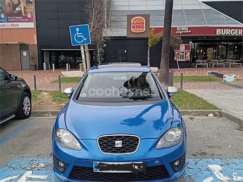 Azul Usado 2011 Seat Leon FR Berlina | 8500 € (Precio justo) - Imagen 1/4