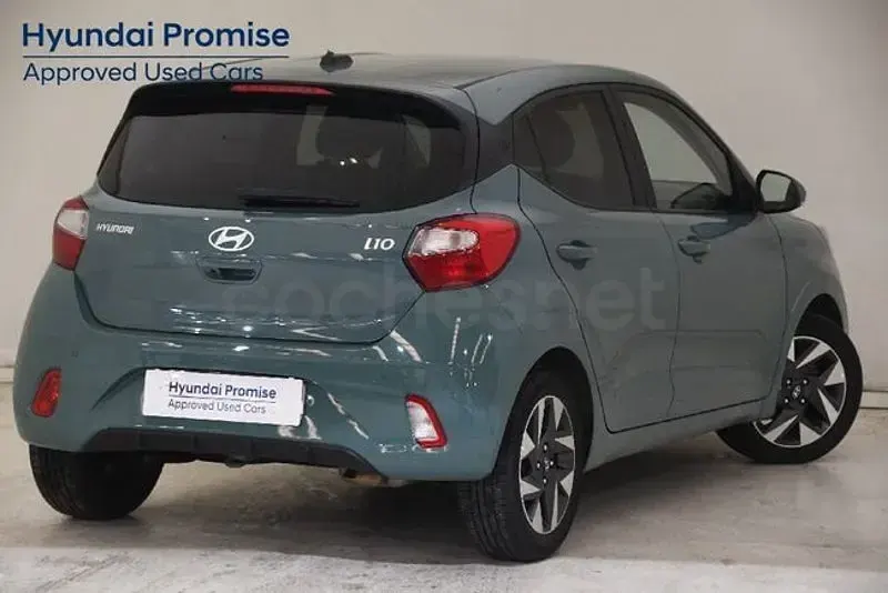 Usado Hyundai i10 63 CV (46 kW) 2025 Verde Utilitario