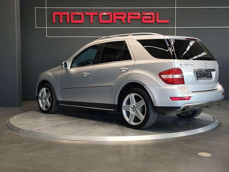 Usado Mercedes ML350 231 CV (169 kW) 2012 Gris SUV