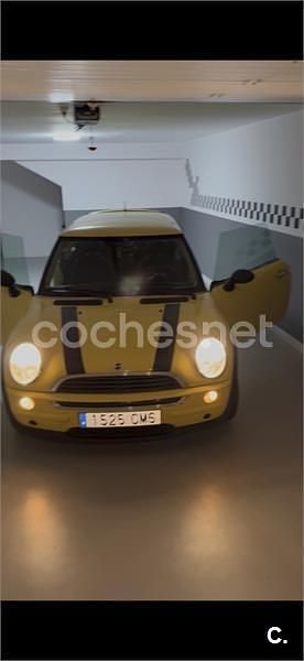 Usado Mini ONE 90 CV (66 kW) 2003 Amarillo Utilitario