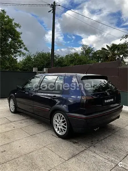 Usado VW Golf III Edition 115 CV (84 kW) 1996 Violeta / lila Berlina
