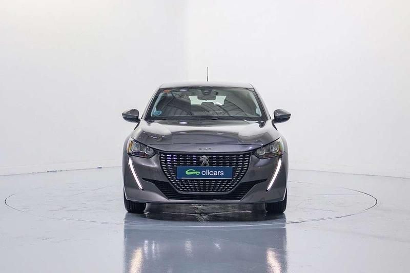 Usado Peugeot 208 Active 102 CV (75 kW) 2021 Gris Utilitario