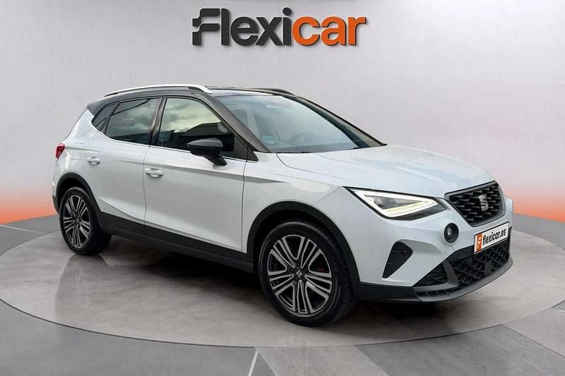 Blanco Usado 2024 Seat Arona FR SUV | 16.890 € (Precio justo) - Imagen 1/4
